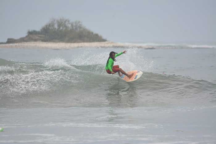 Capitan Suizo Surf Spot Tamarindo