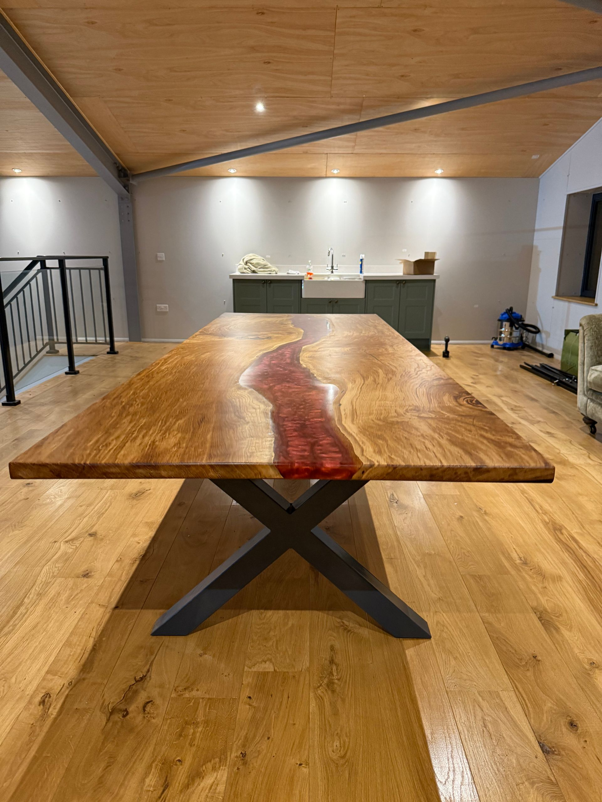 oak river dining table