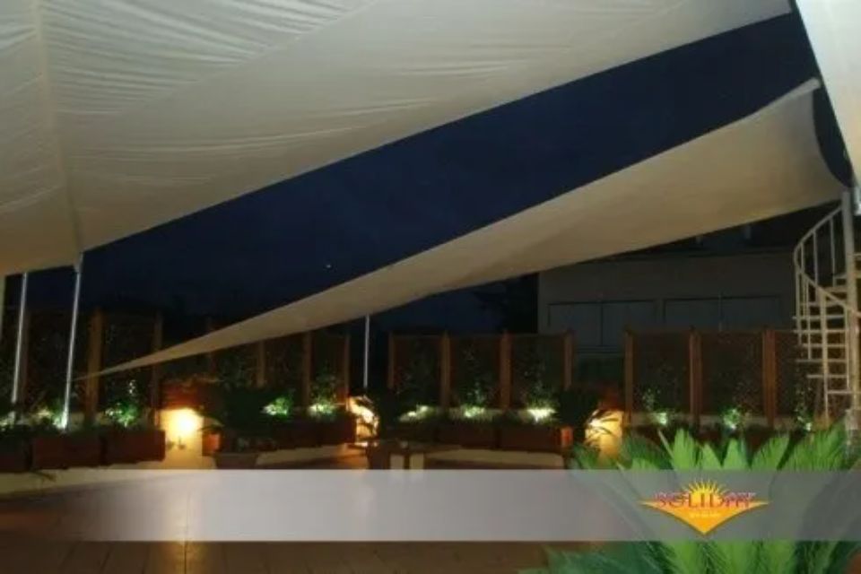 Tenda a vela di sera
