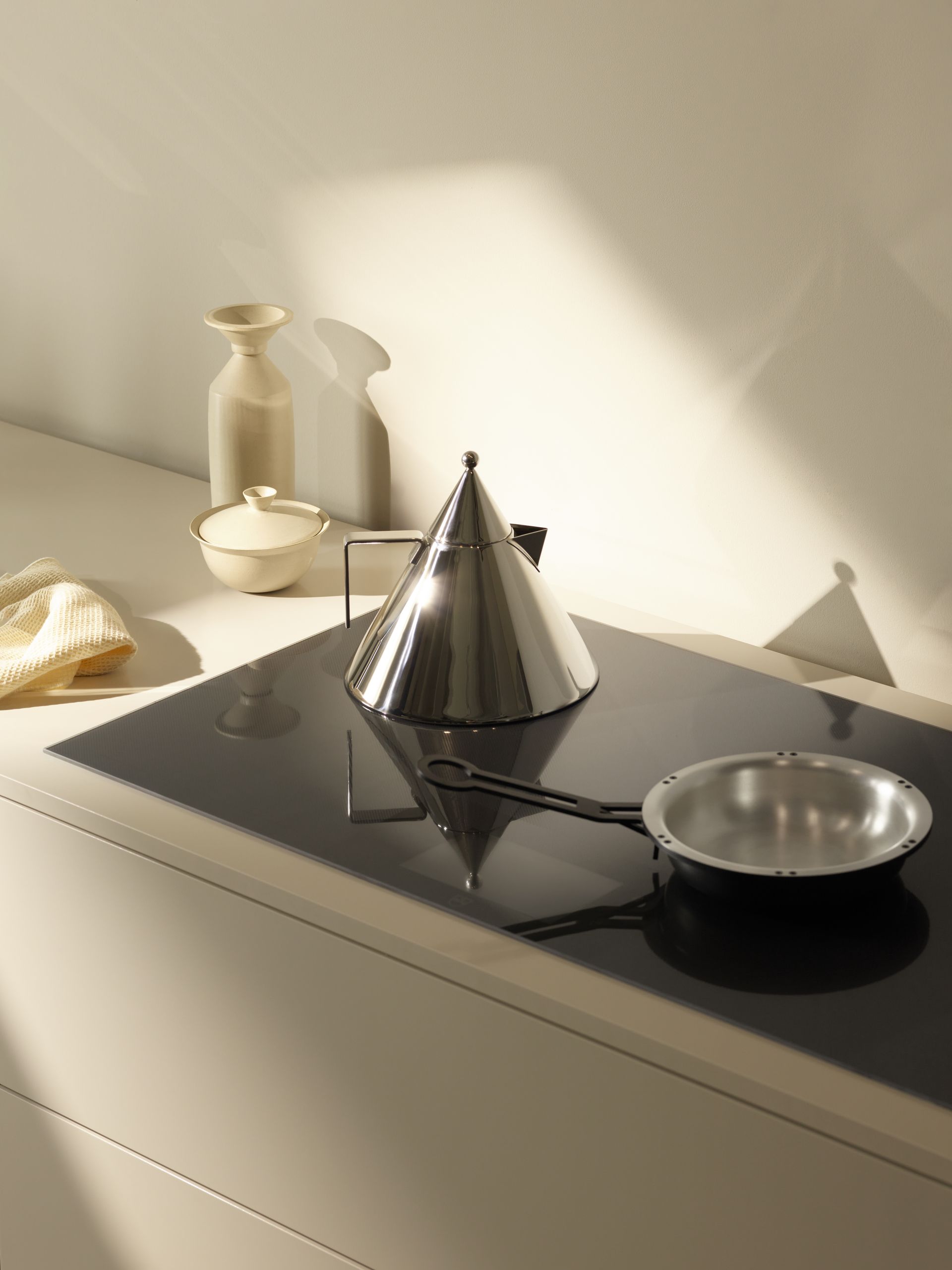 V-ZUG cooker top unit in luxury kitchen 