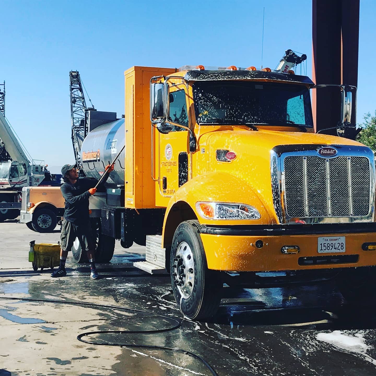Car Wash Anaheim, CA American Mobile and Truck Wash
