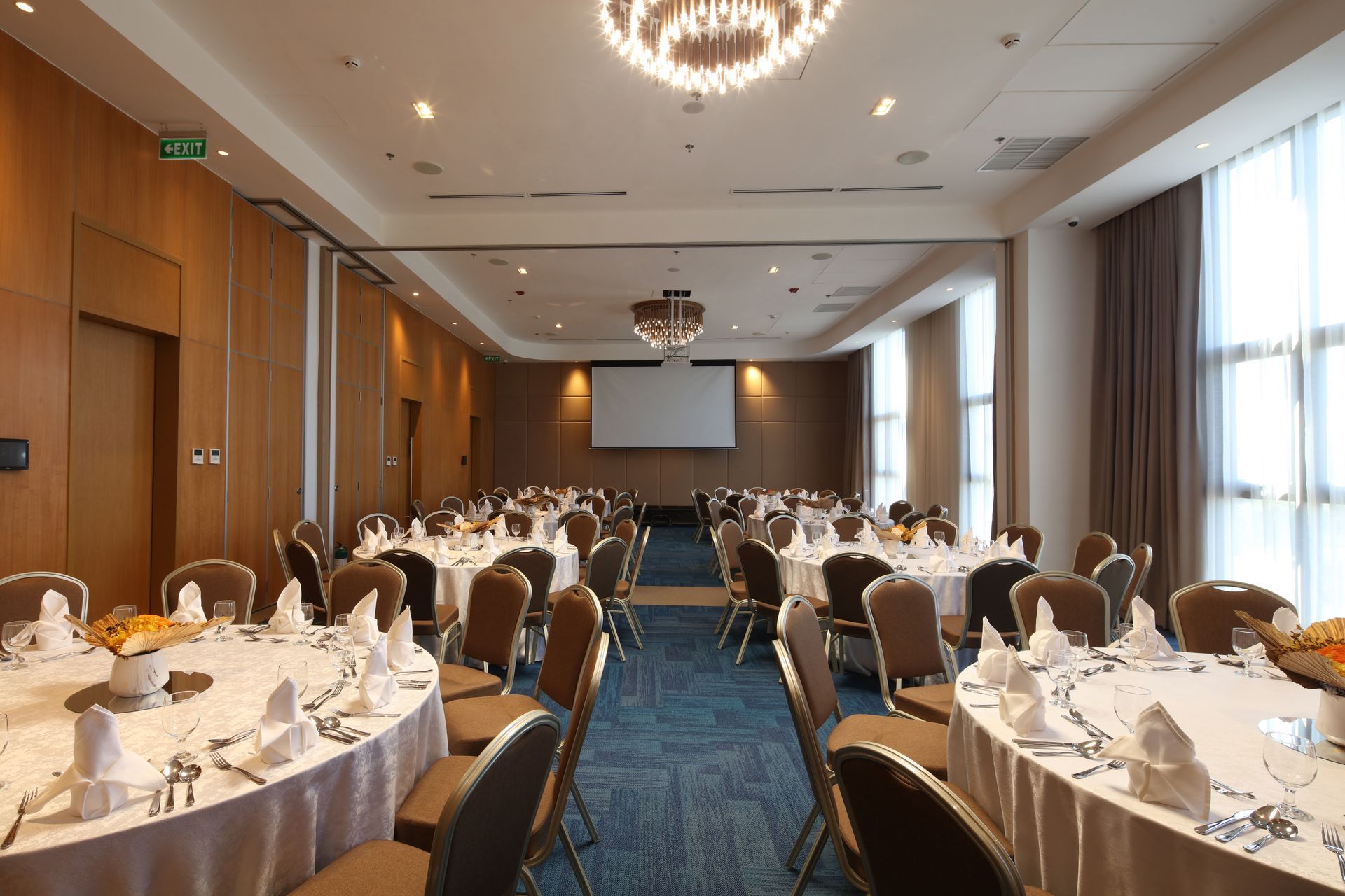 Junior suite navigation