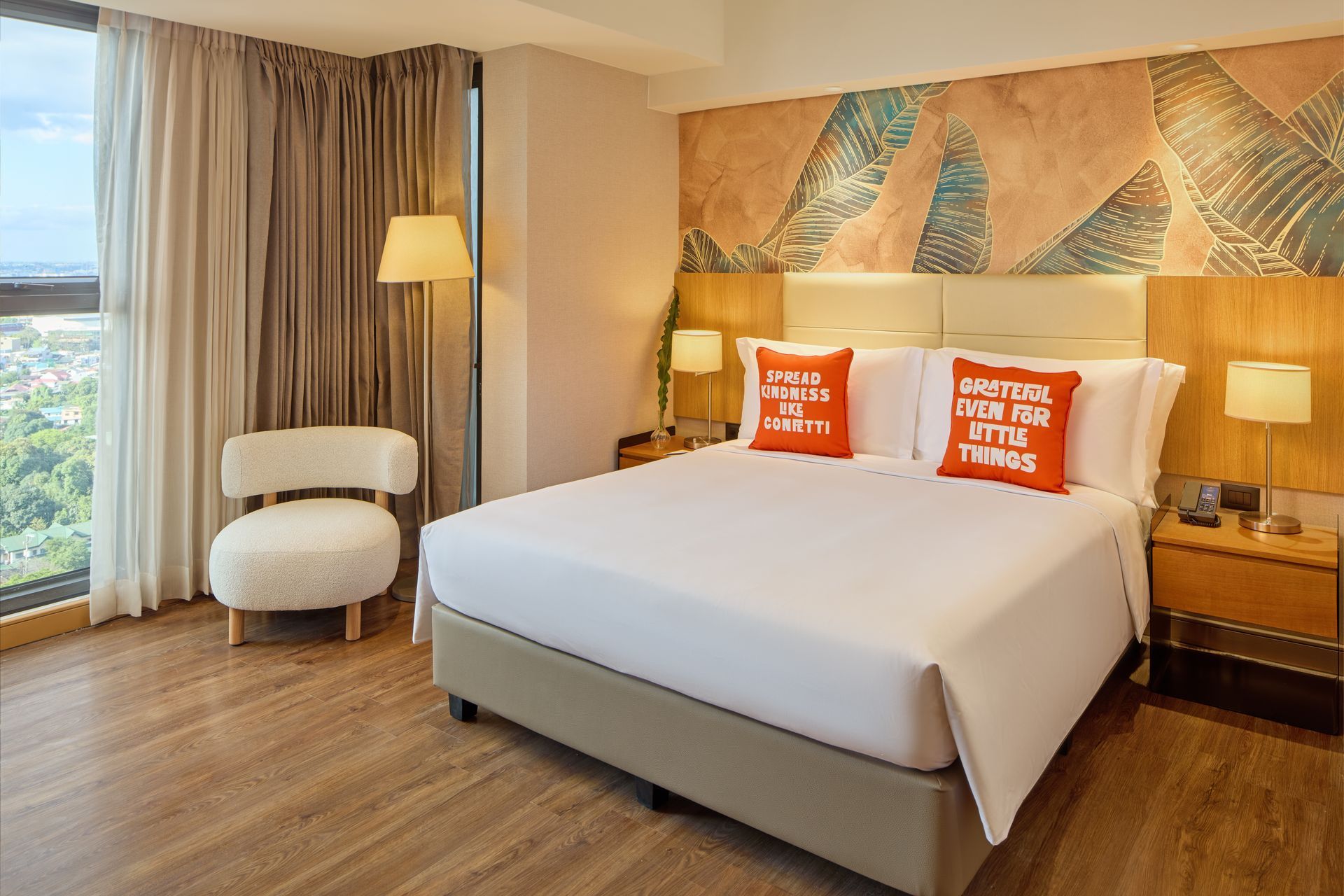 Queen bed in Deluxe room