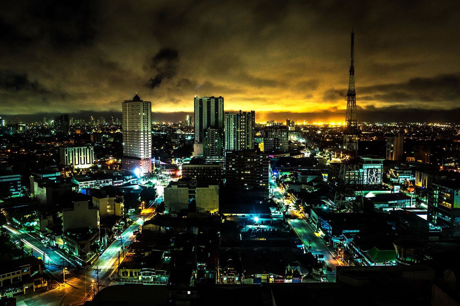 Quezon City skyline at night