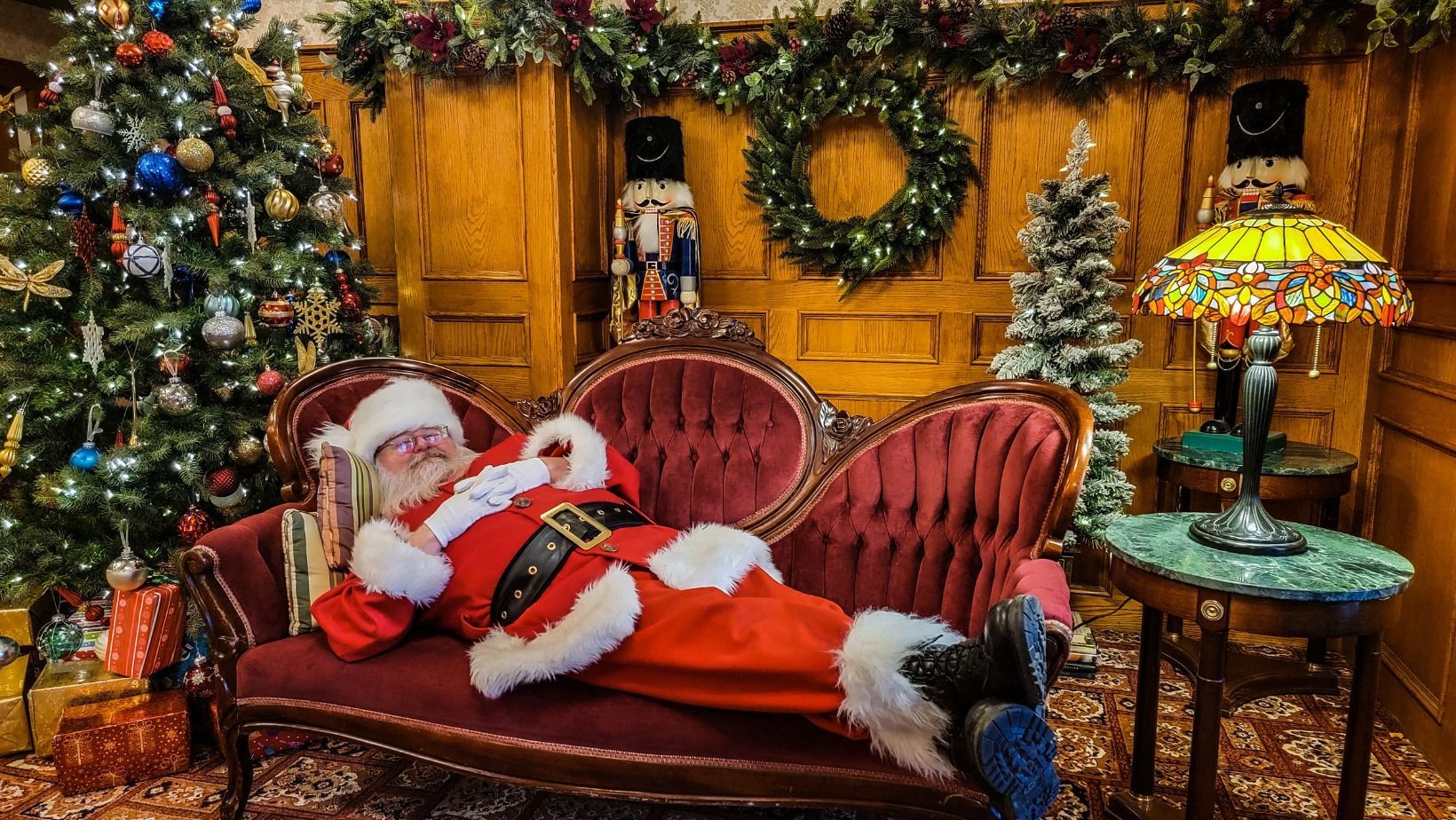 JBI Santa relaxing at the James Bay Inn Hotel in Victoria B.C