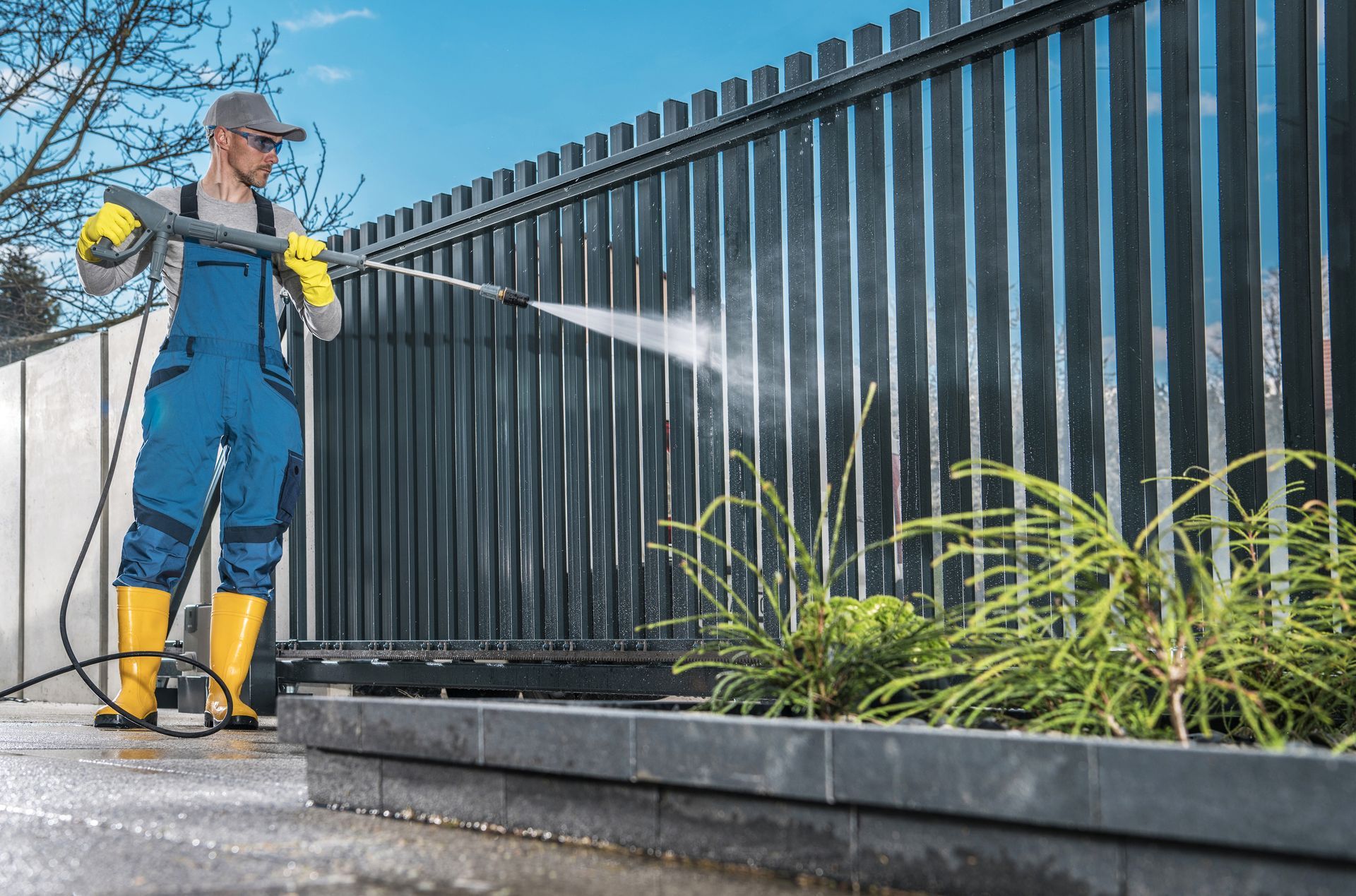 Fence and exterior powerwashing service in Burlington County NJ