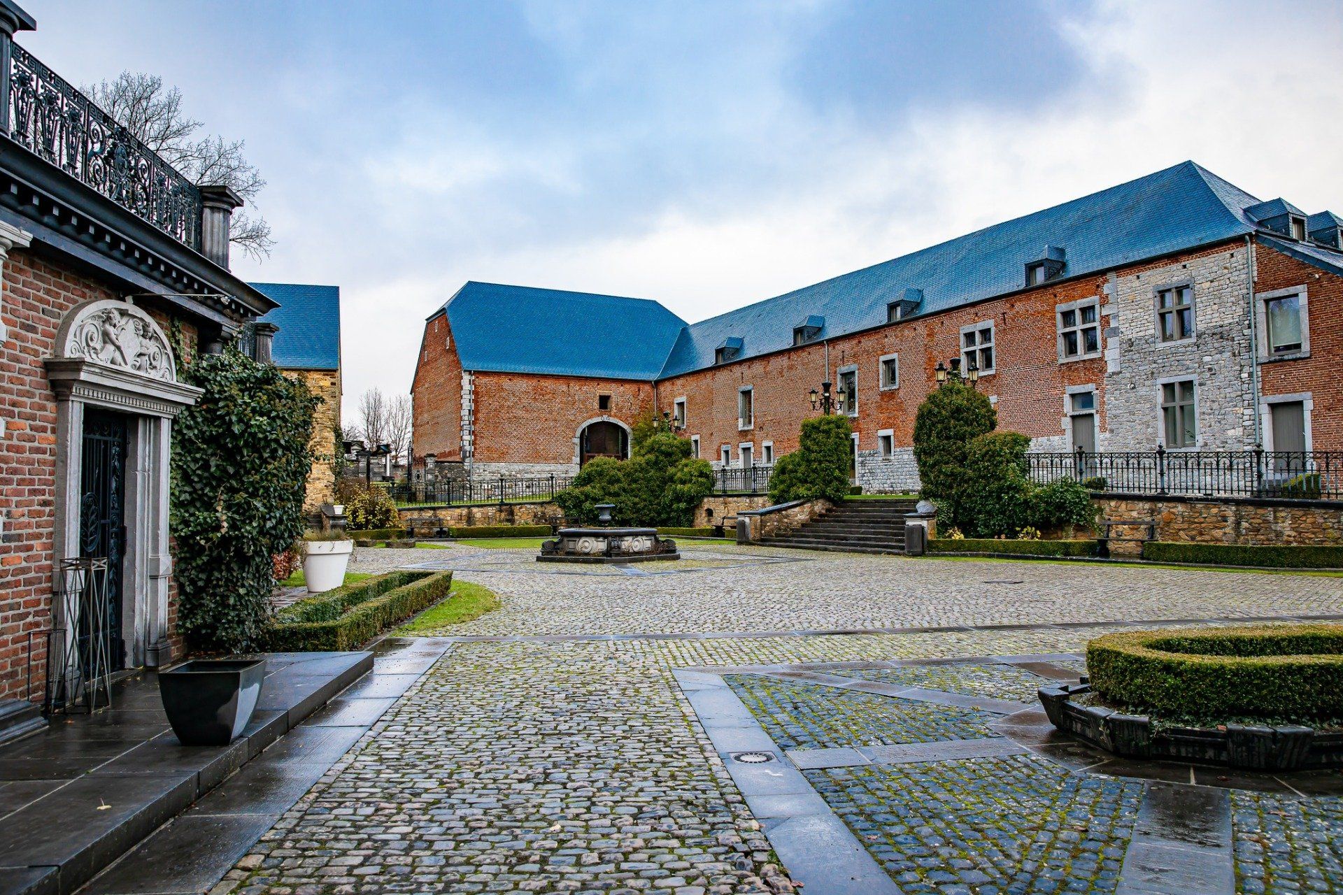 Salle à louer pour les événements privés ou d'entreprise avec traiteur bio Biorganic - Château Vivier l'Agneau