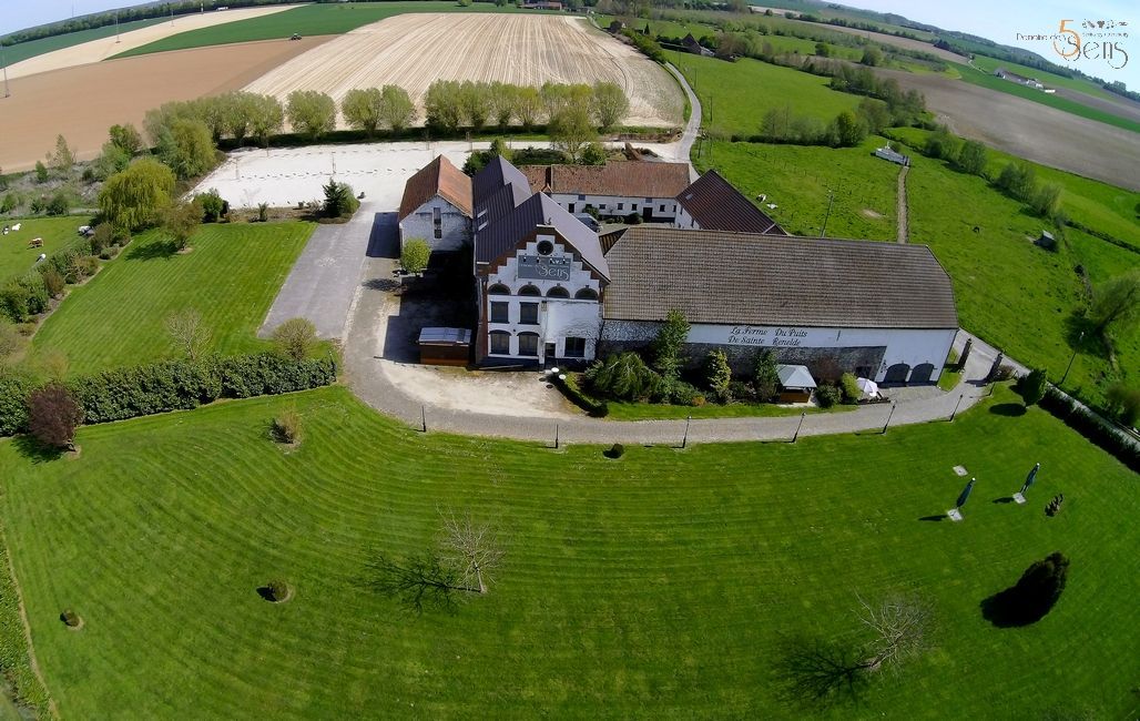 Louer une salle en Hainaut : Ferme de Praesenti