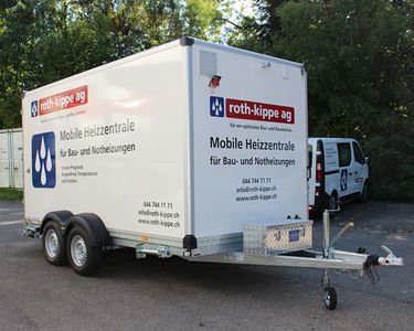 Wagen mit mobiler Heizzentrale 
