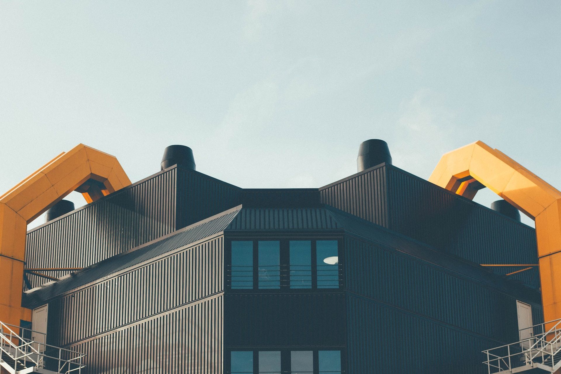 Dach eines Bürogebäude