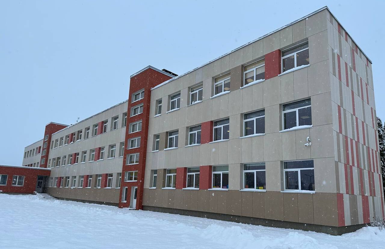 Pilsrundāles vidusskolas fasādes atjaunošana, Pilsrundāle 1, Pilsrundāle, Rundāles pagasts, Bauskas novads (2023)