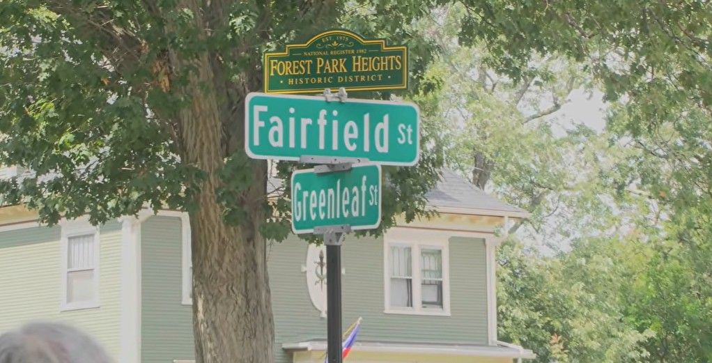Forest Park Heights Historic District Street Signs