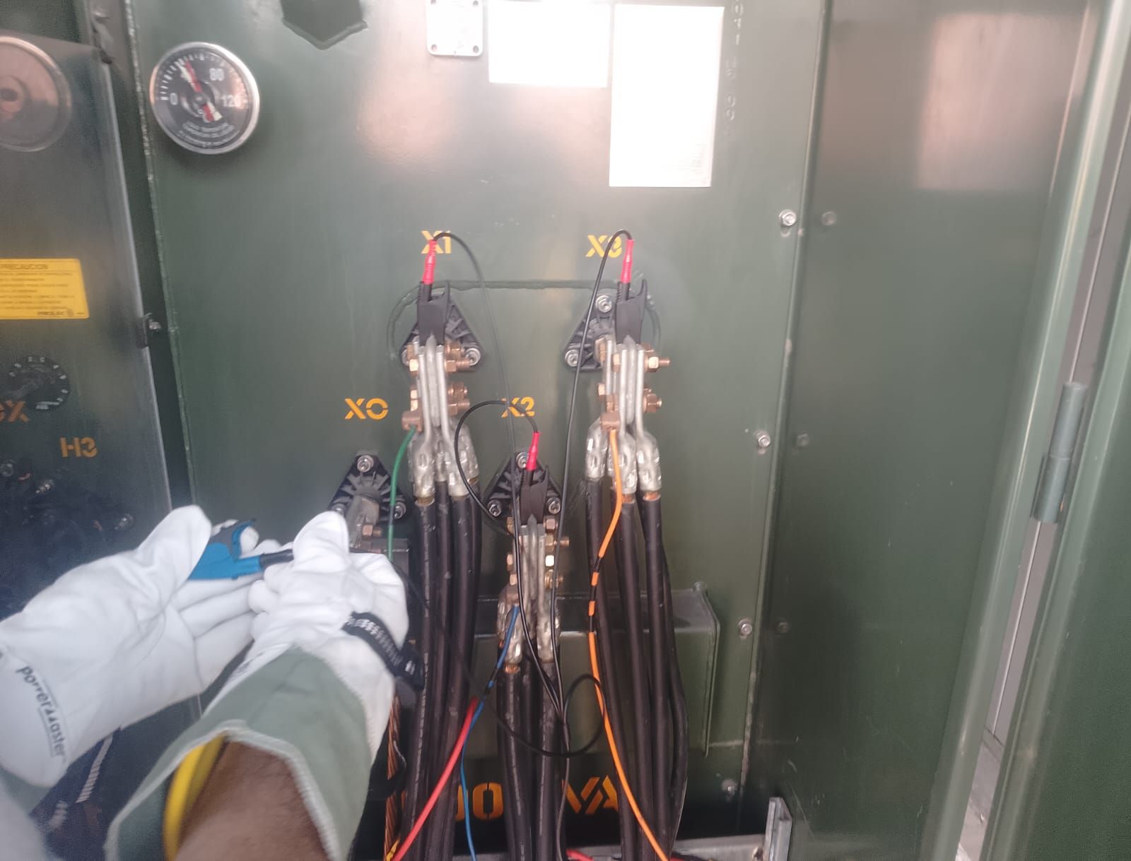 CONSTRUCCIONES Y PROYECTOS ELECTRICOS