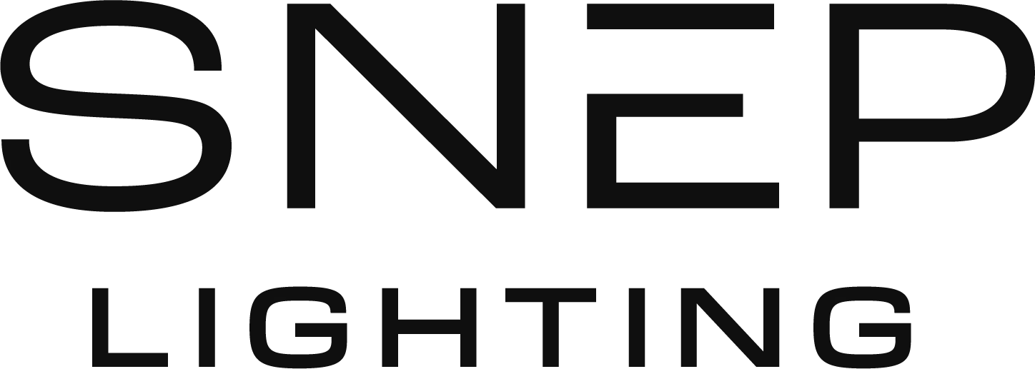 pilgaard logo hvid