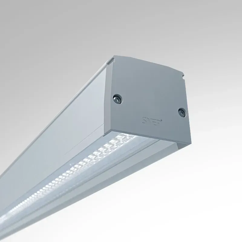 Linear LED luminaire with uniform light distribution for industrial, warehouse, and commercial lighting.