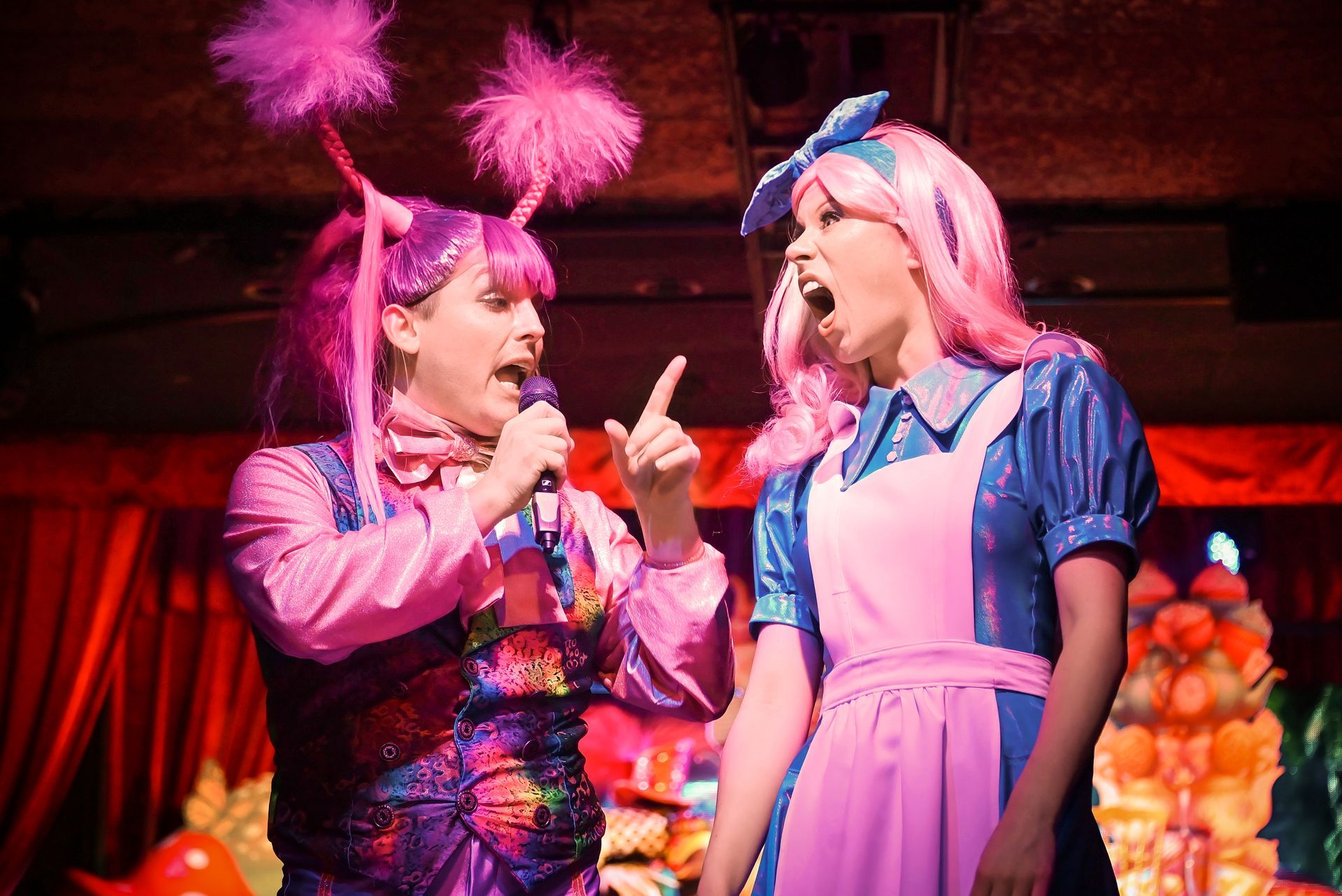 Alles in Wonderland