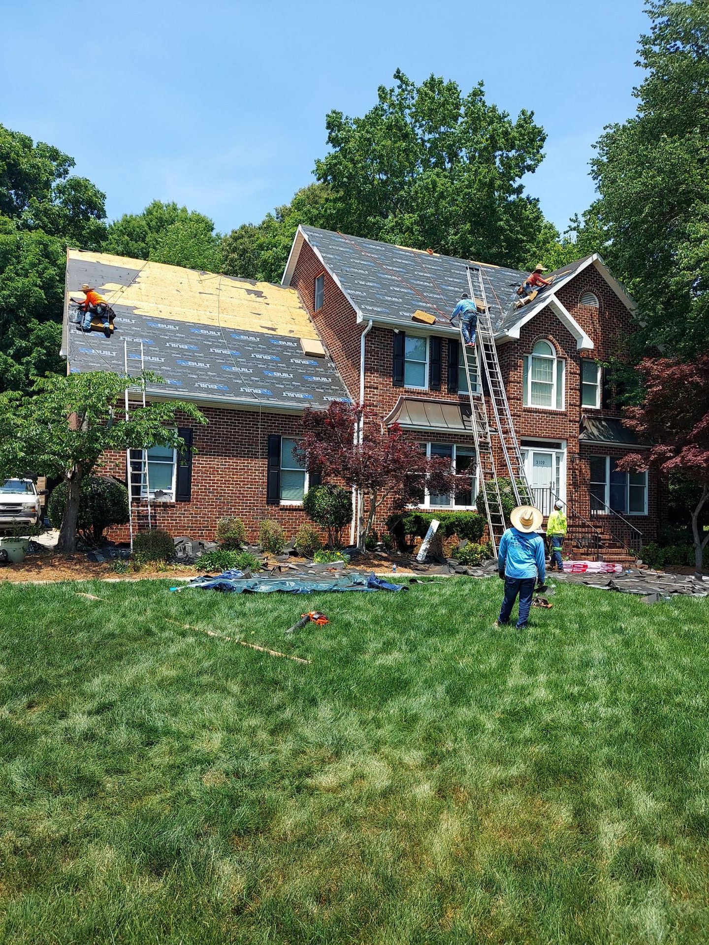 working brick house roof
