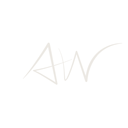 A drawing of the letter a and w on a white background.