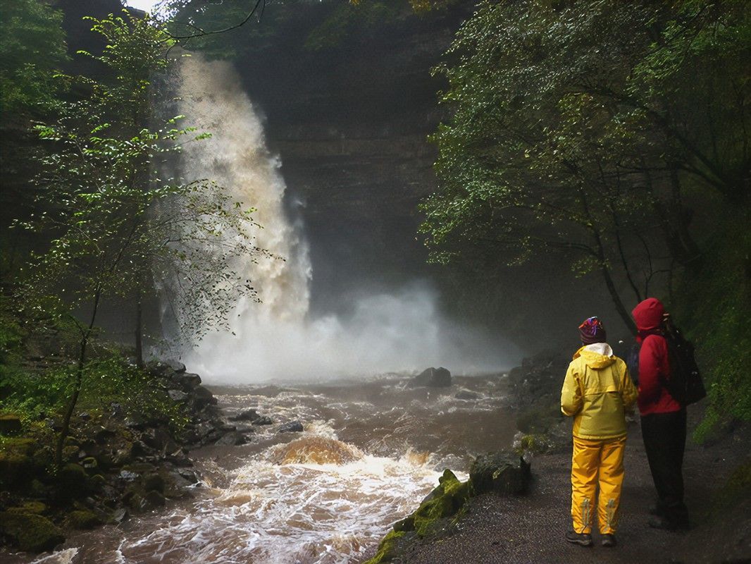 Hadraw Force in the Yorkshire Dales