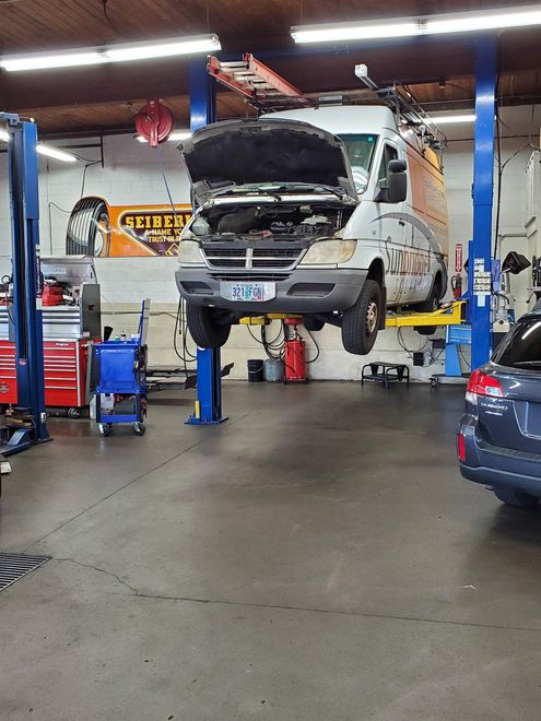 Shop Image | Hoesly Automotive