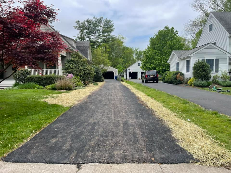 Driveway — Bensalem, PA — Munz's Lawn Service & Landscaping