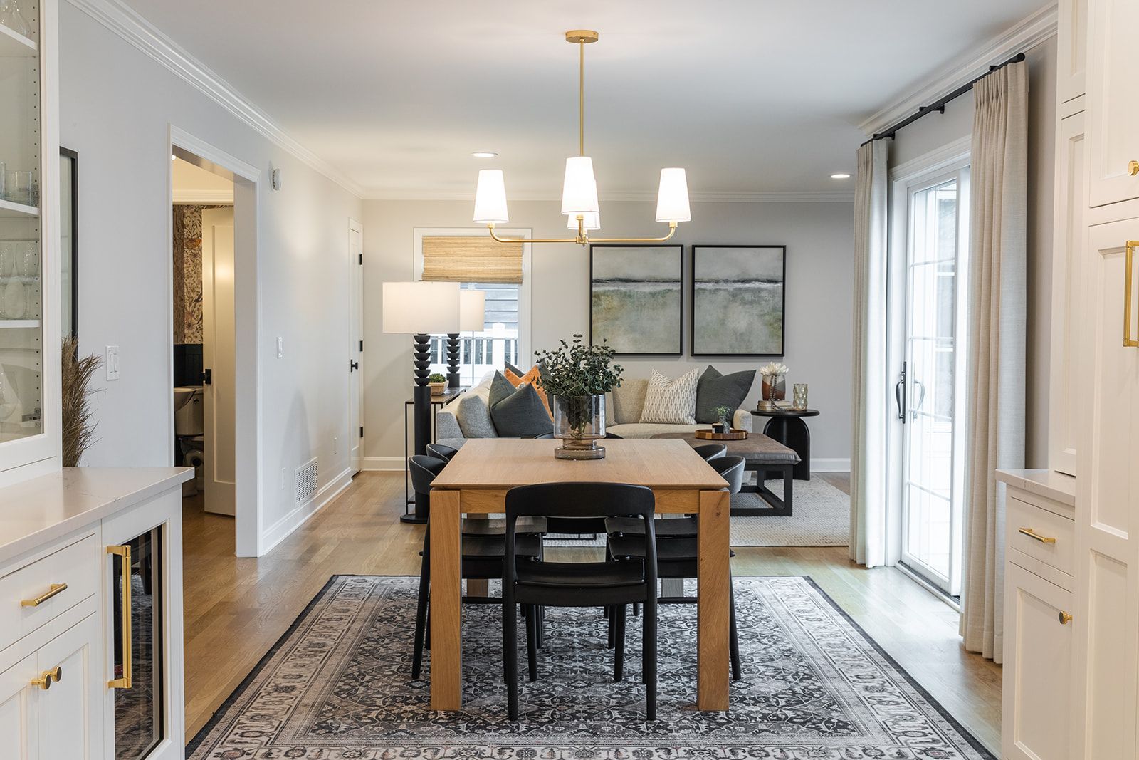 Dining room table and chairs 