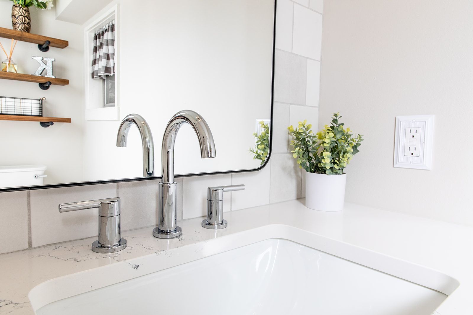 Bathroom faucet