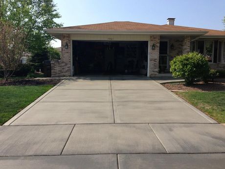 Flat Work — Tinley Park, IL — Frazier Residential Concrete Flat Work — Tinley Park, IL — Frazier Residential Concrete
