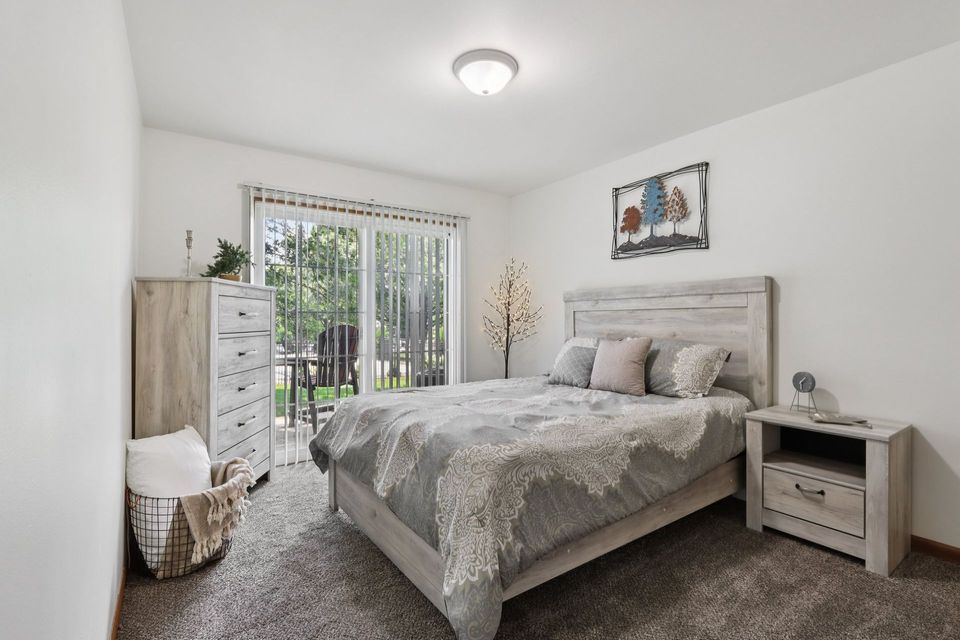 Meadow Park - furnished bedroom