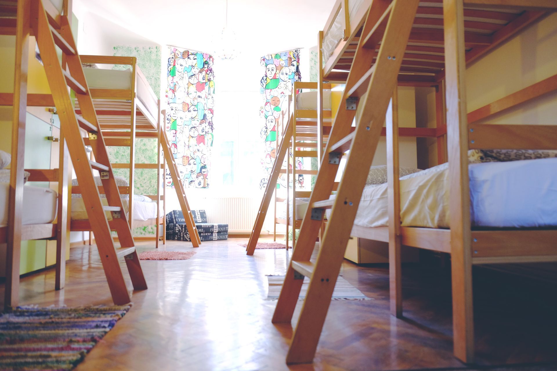 Mixed dorm accommodation in central Brasov
