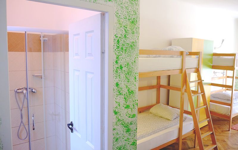 Mixed dorm accommodation in central Brasov