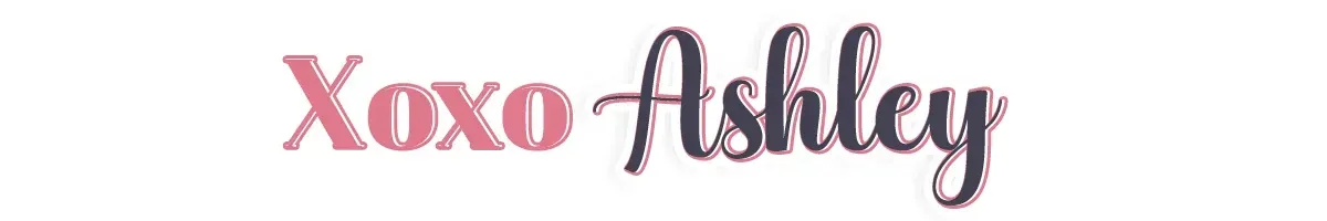 Pink and brown script logo reading “Xoxo Ashley” on a white background