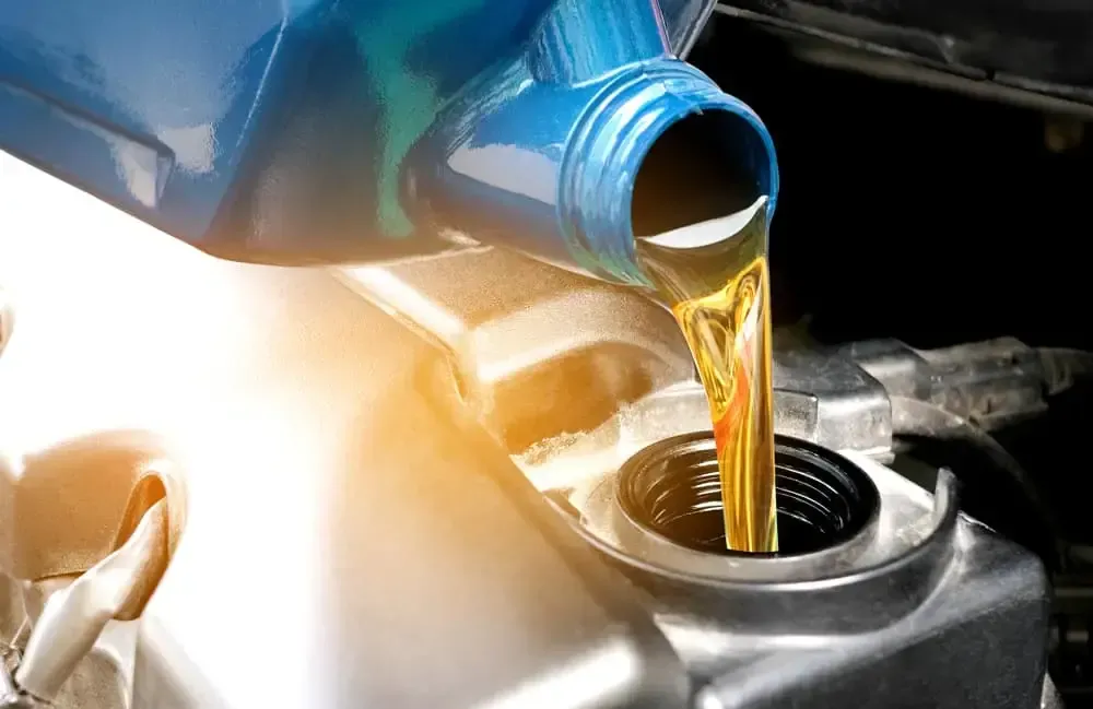 Oil Change in Houston, TX | Clutch Automotive
