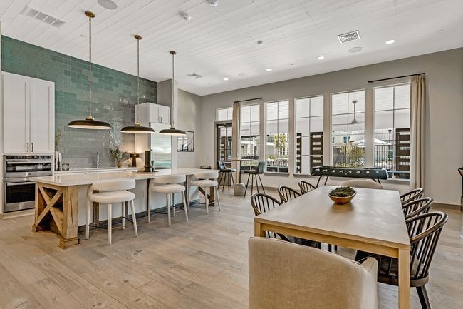 Atlas Bluewood apartment photo