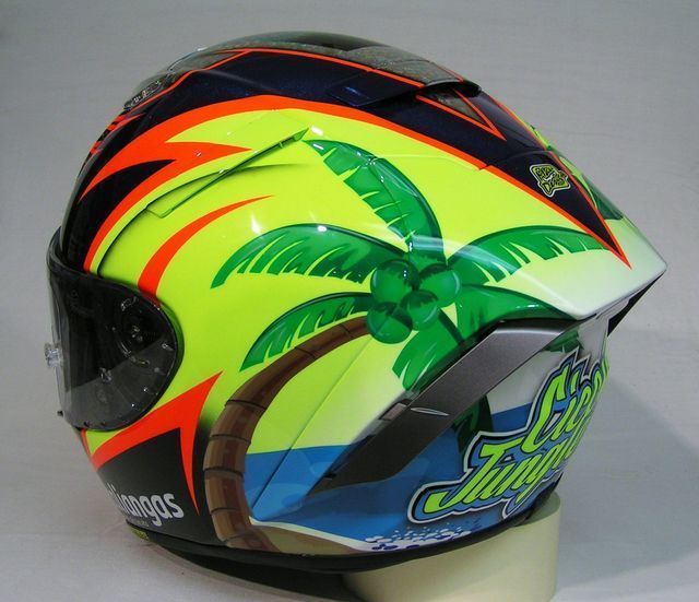 aerografia su casco