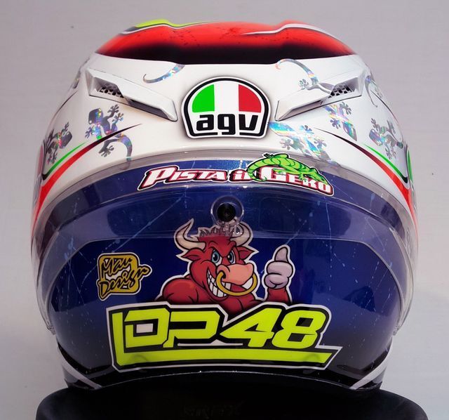 aerografia su casco