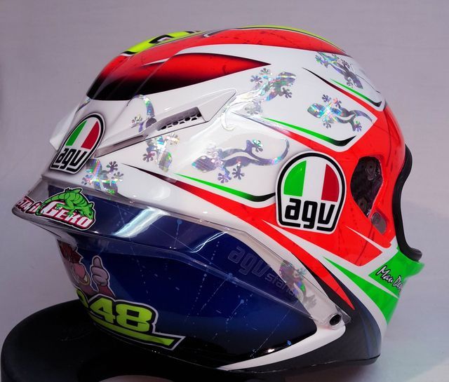 aerografia su casco