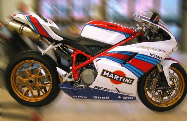 aerografia su moto