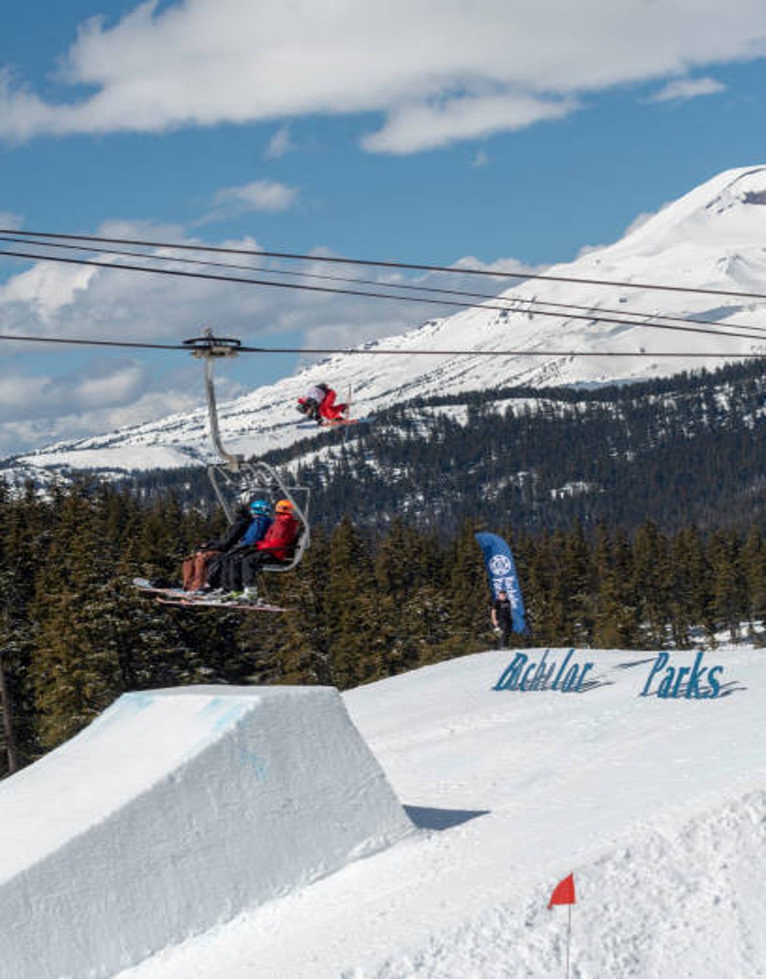 Mt. Bachelor summer vacation activities rentals