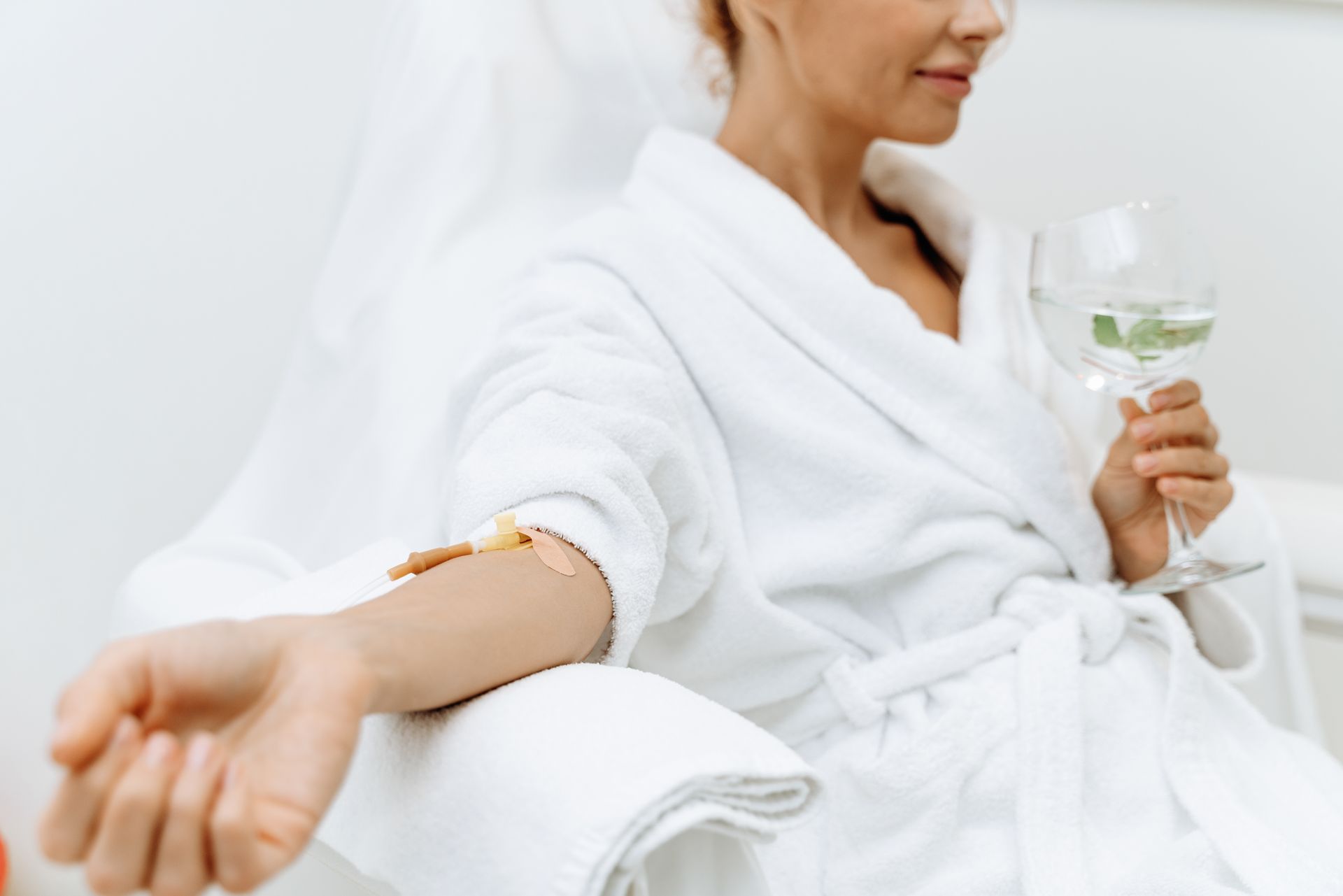 Woman get's iV fusion