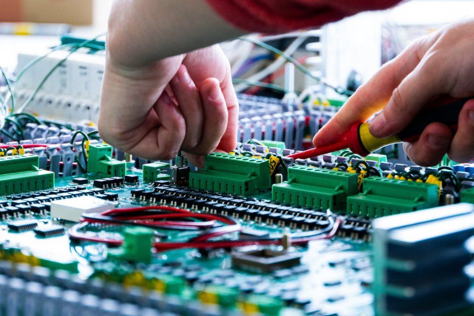 Collegamento di cavi elettrici