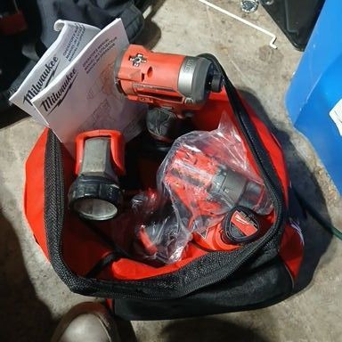 Milwakee Power Tool Set