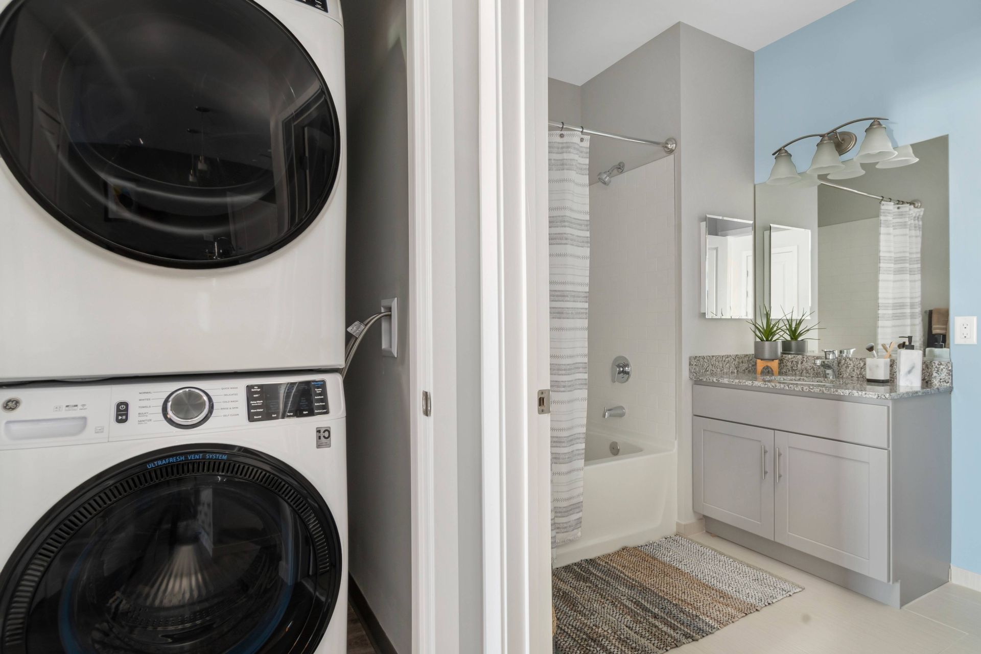 In Home Washer and Dryer | Edgemere Crossing