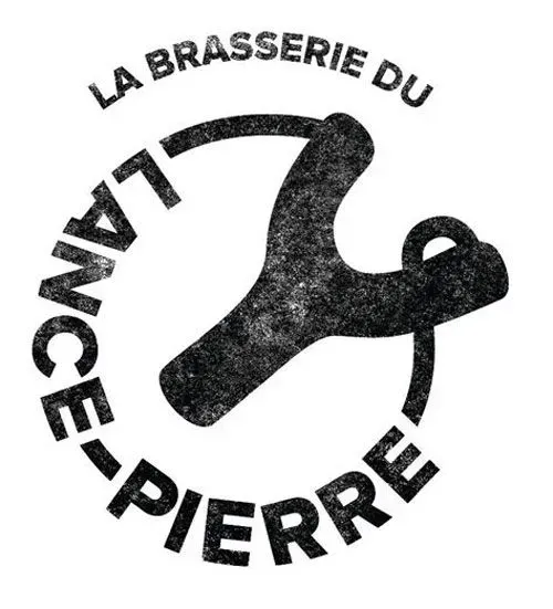 Logo pour « La Brasserie du Lance-Pierre », design circulaire avec une illustration de lance-pierres.