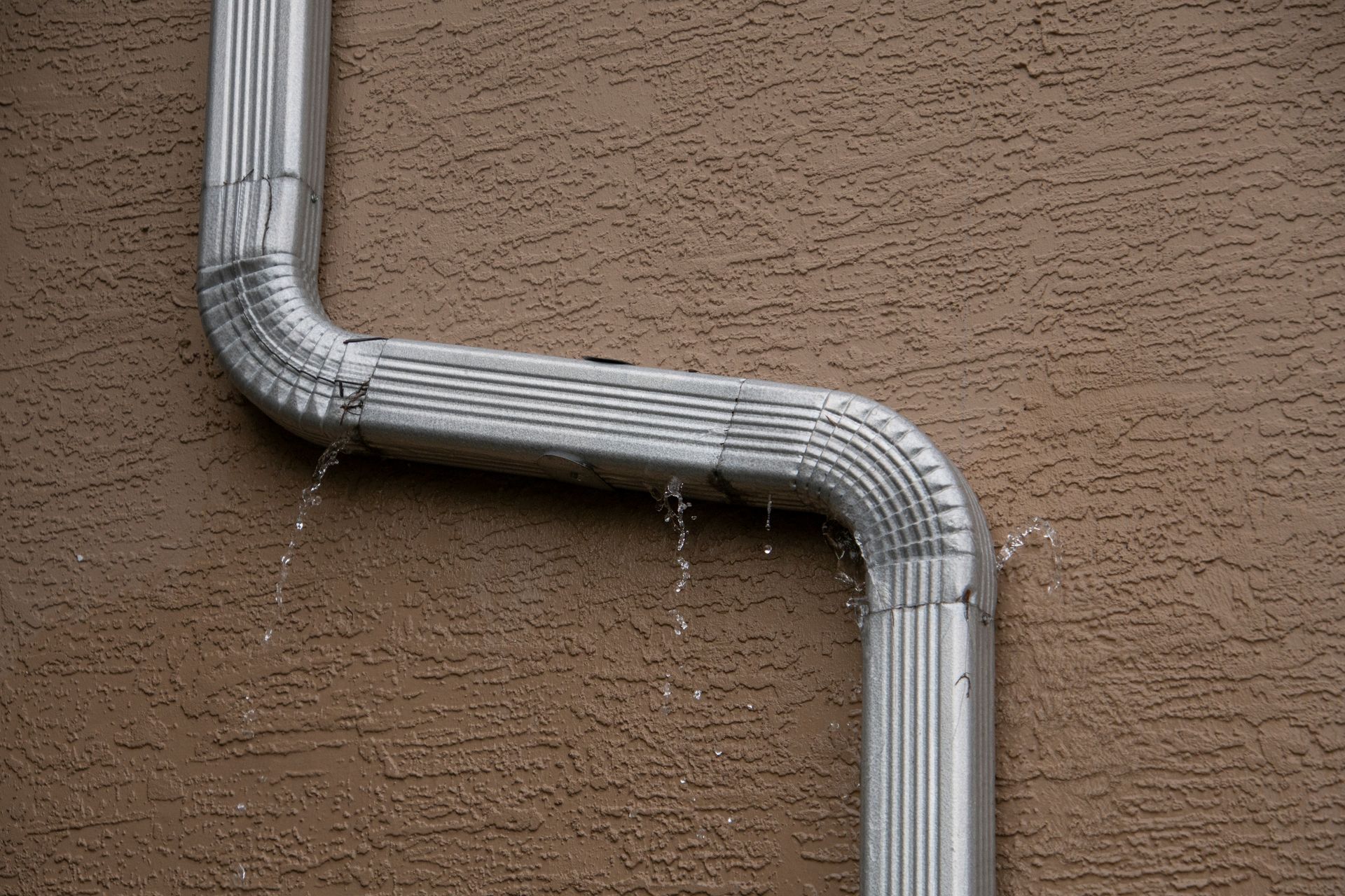 Sagging gutter