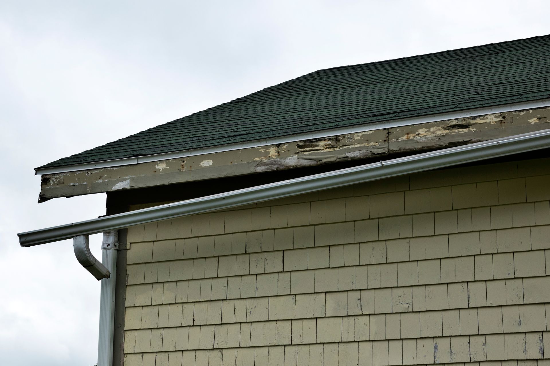 Loose gutter