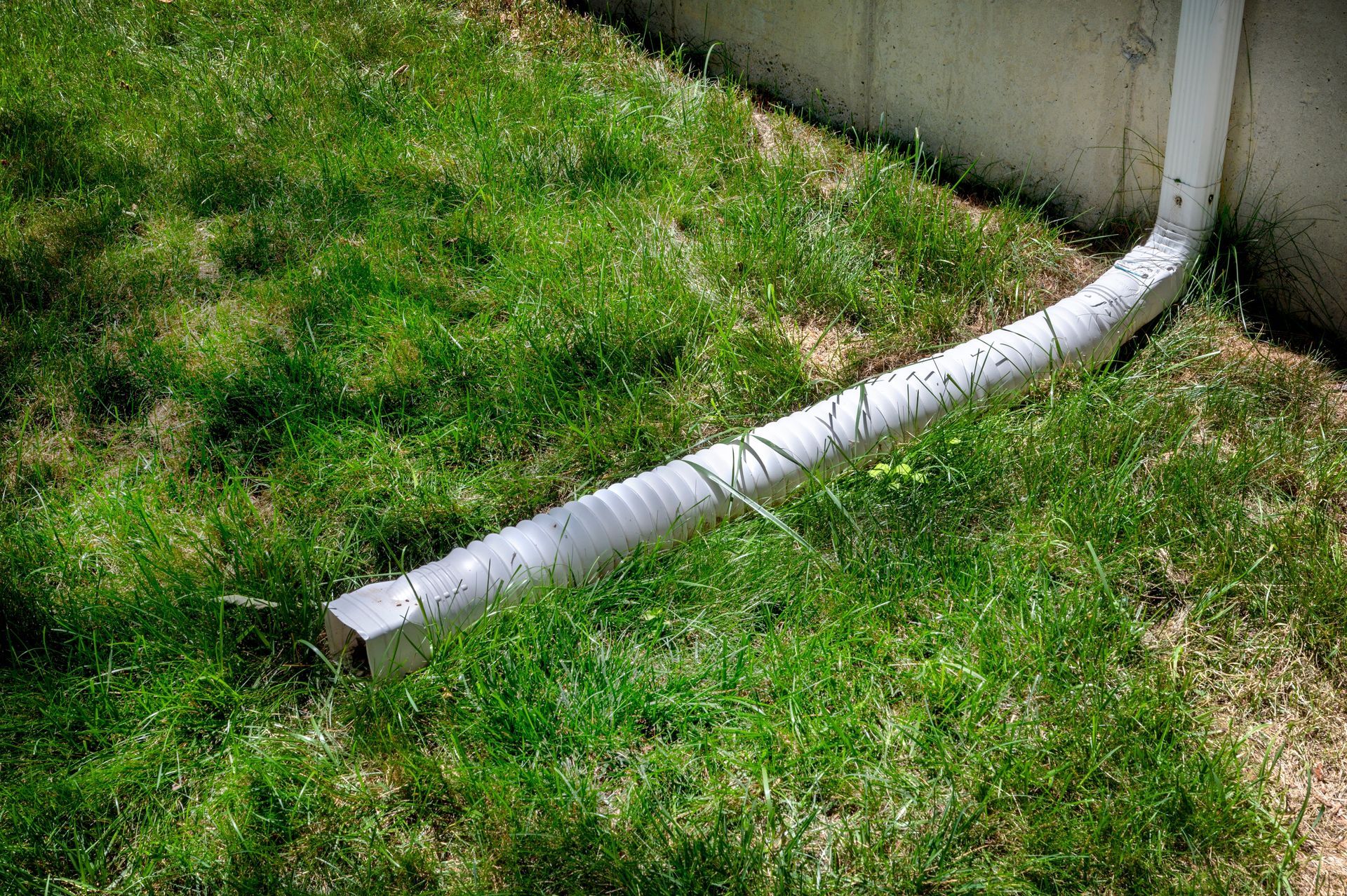 Extended downspout