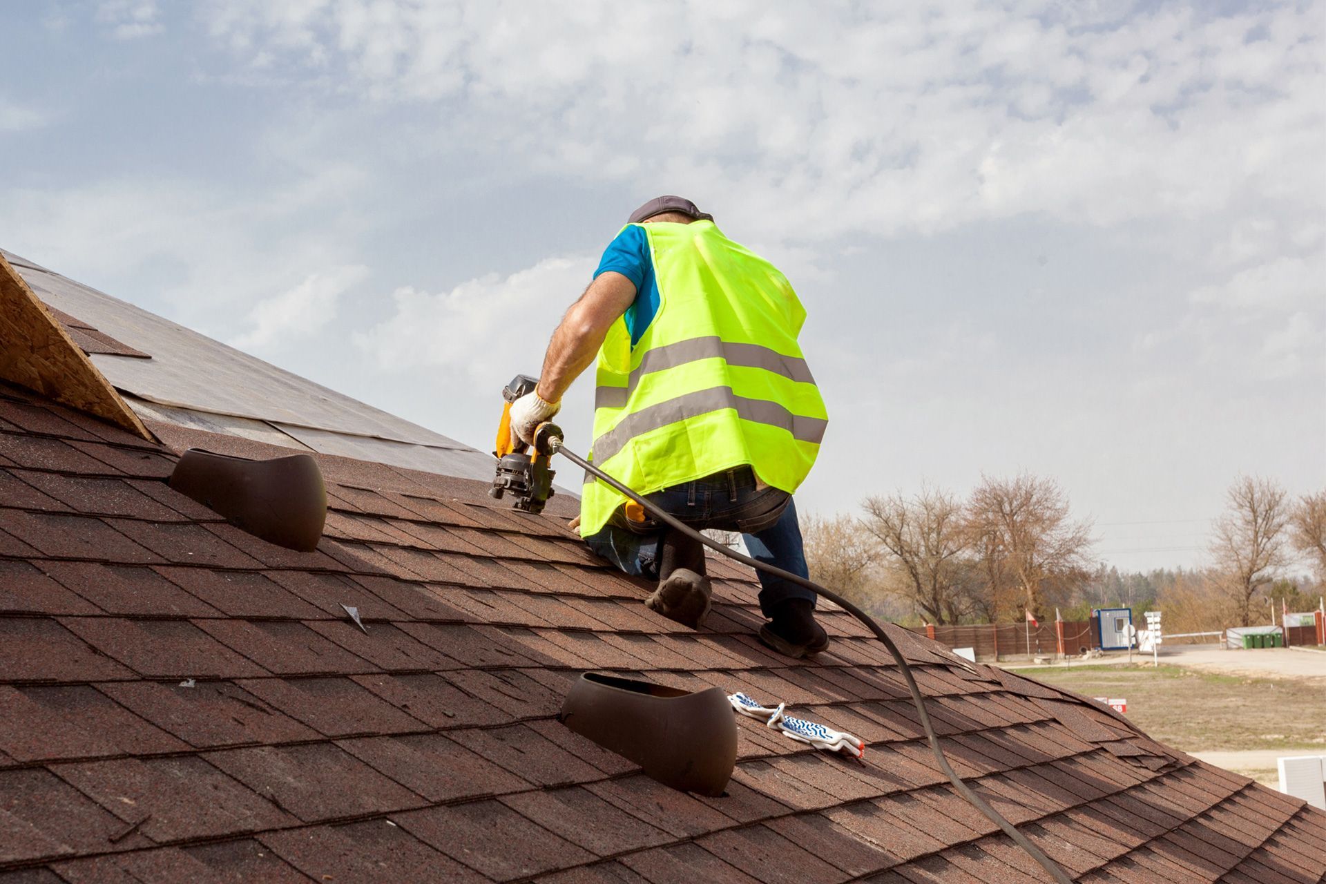 installing brown shingle roof