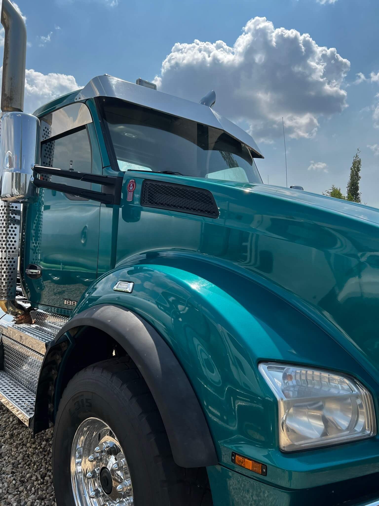 Semi Truck Polished by Alberta Metal Polishing in Edmonton