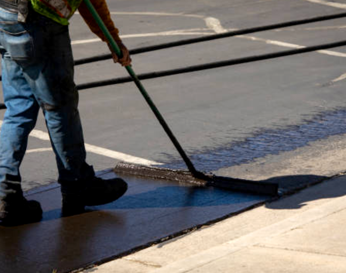 asphalt-sealing-long-island.png